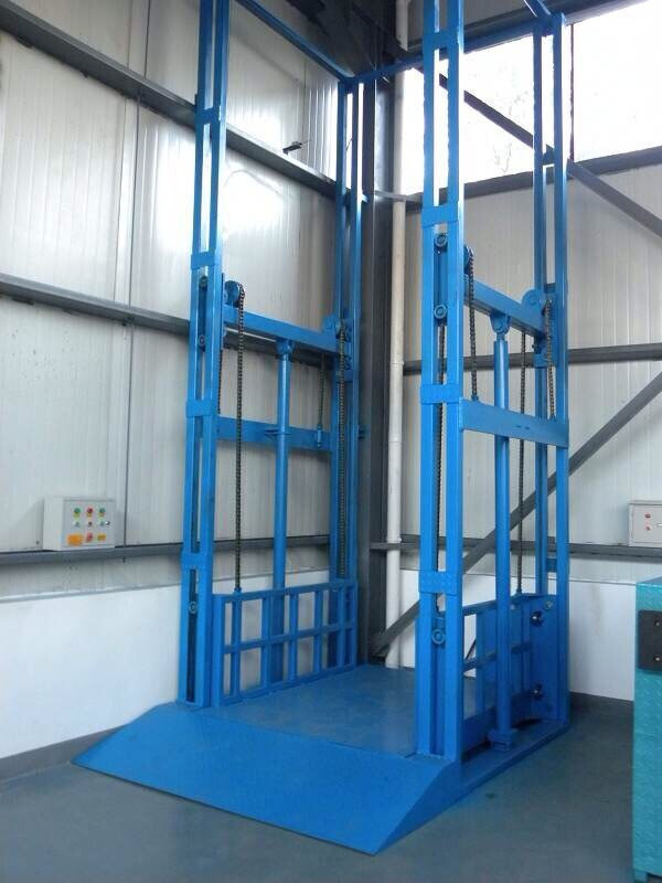 cargo lift cargo lift